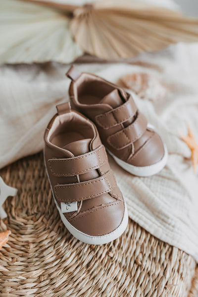 Casual Low Top with Anti-Slip Sole - Chocolate