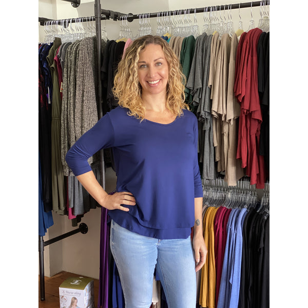 Scoop Neck Nursing Tee - 3/4 Sleeve - Navy