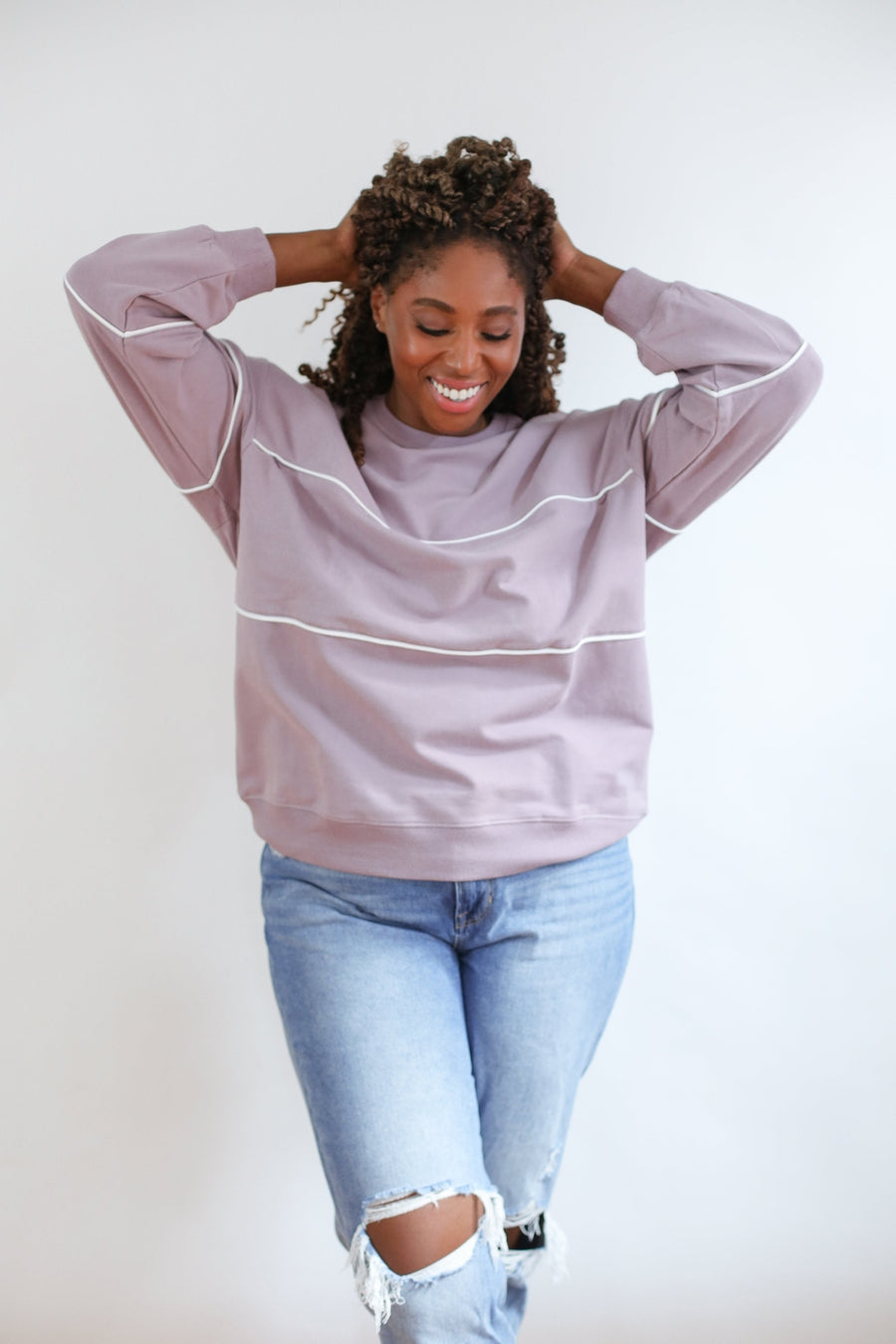 Relaxed Fit Invisible Zipper Breastfeeding Sweatshirt with Piping - Lilac