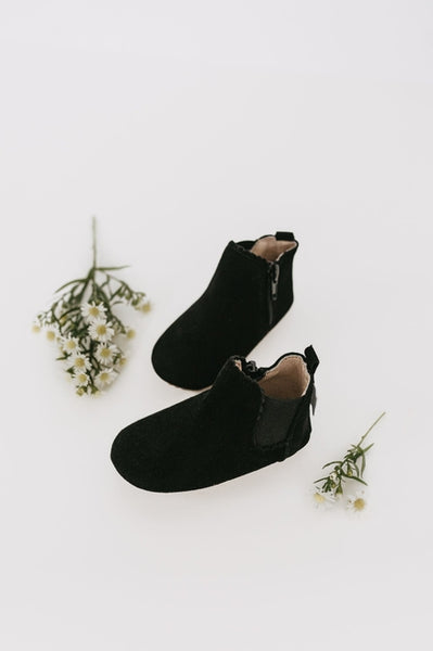 Reagan - Black Suede