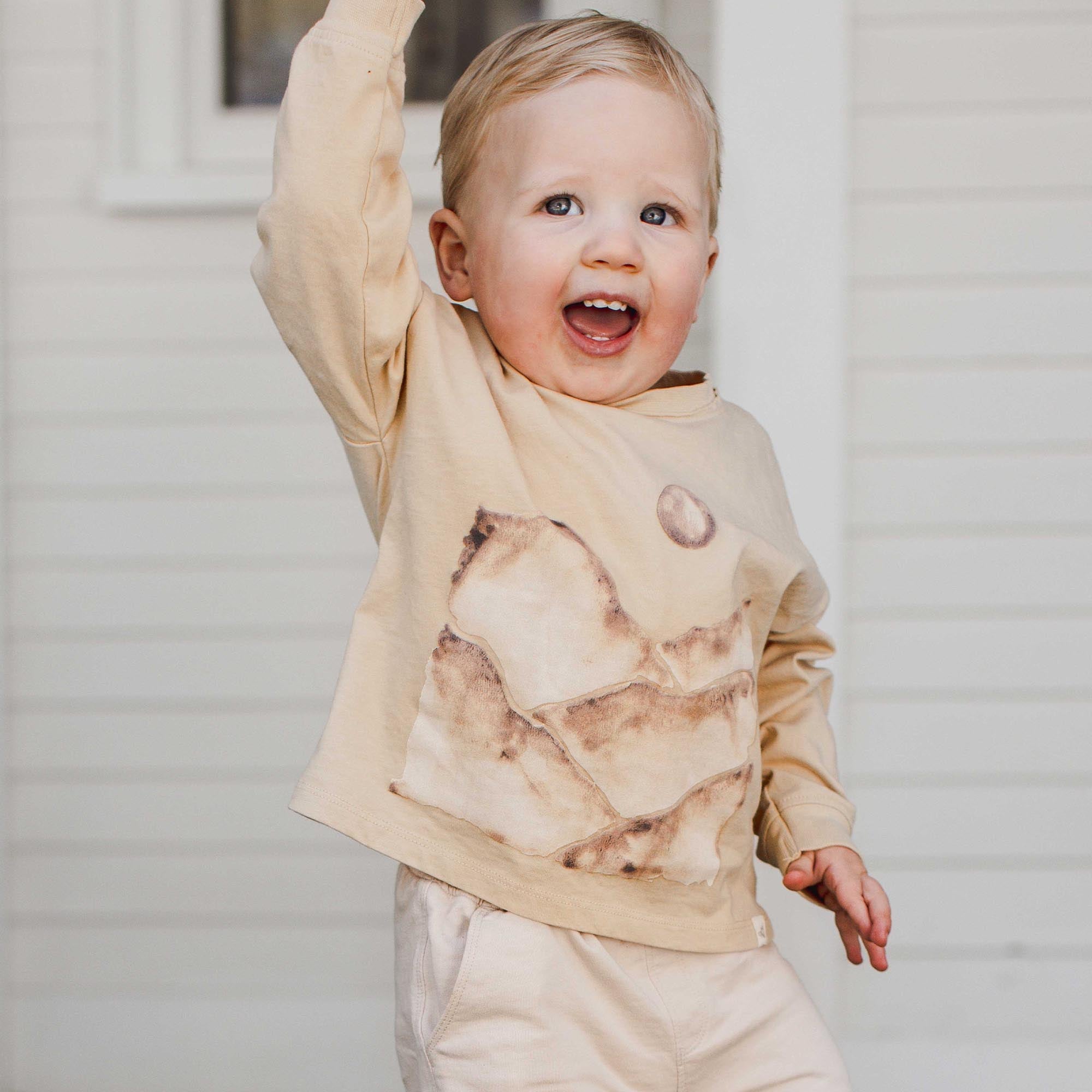 Organic Cotton  Mountains Long Sleeve Shirt - Semolina