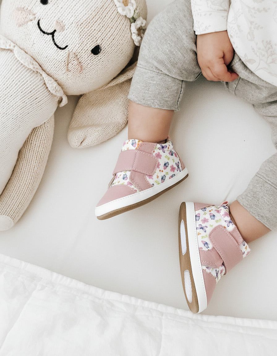 First Kicks Rina - Pink