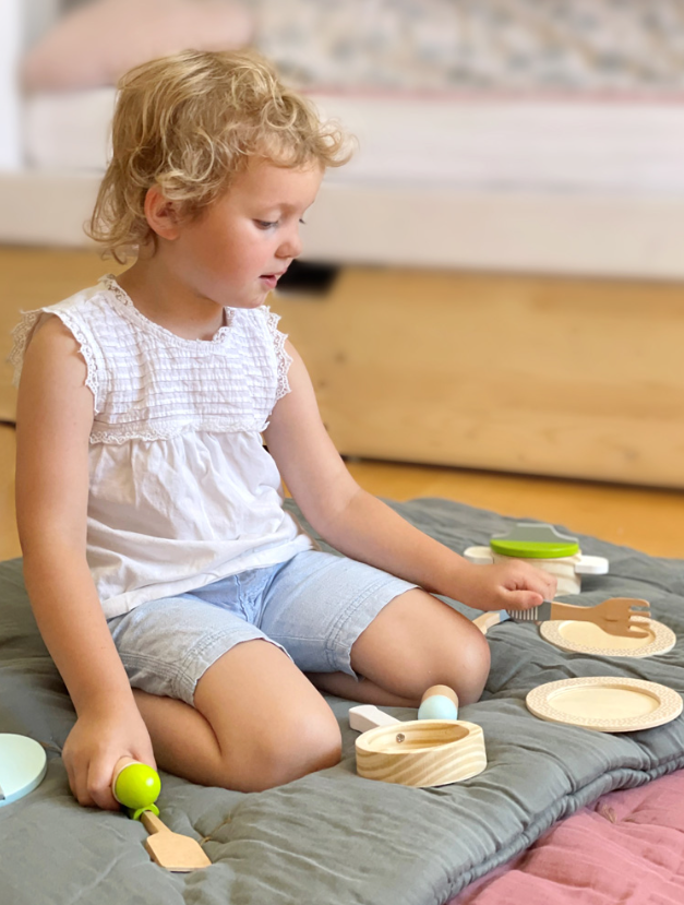 Crockery & Cookware Playset