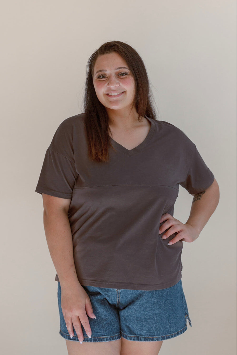 V Neck Full Zip Breastfeeding Tee - Gray
