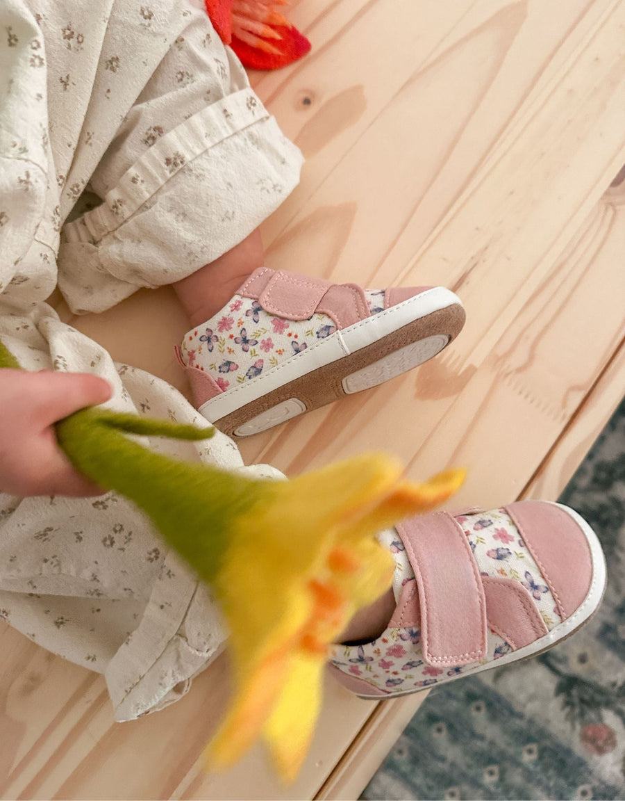 First Kicks Rina - Pink
