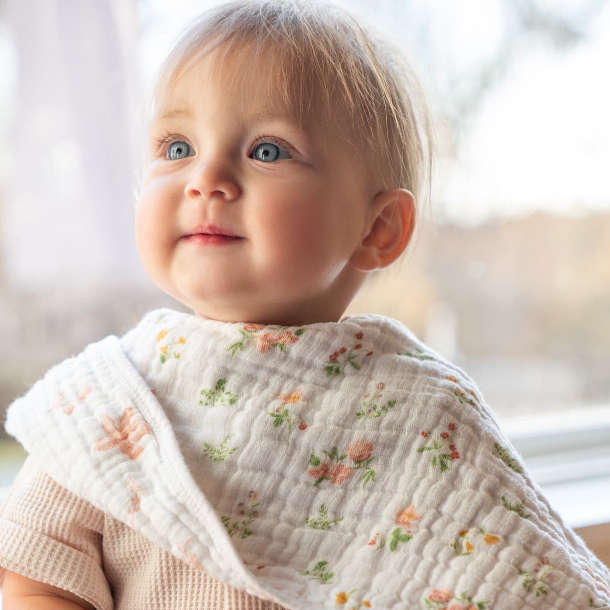 Classic Muslin Burpy Bib - Country Floral