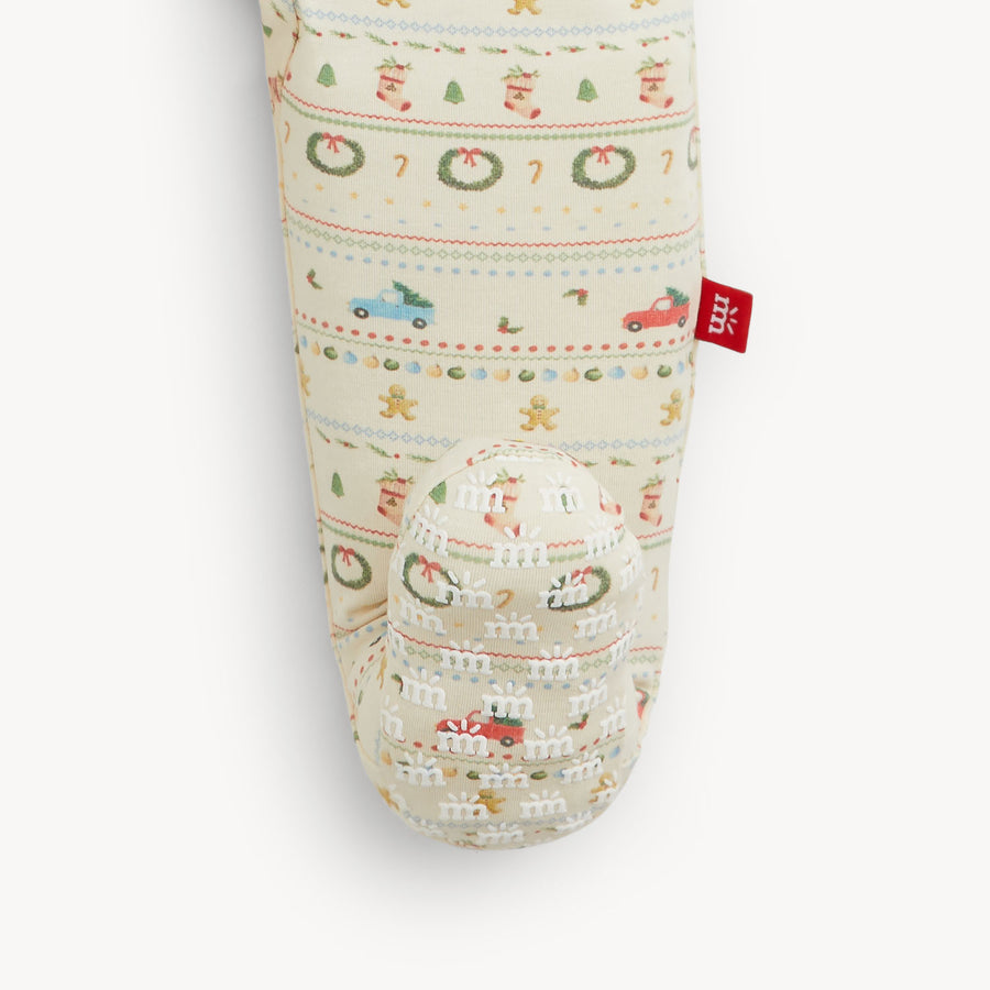 RightFit Magnetic Footie - Traditional Christmas