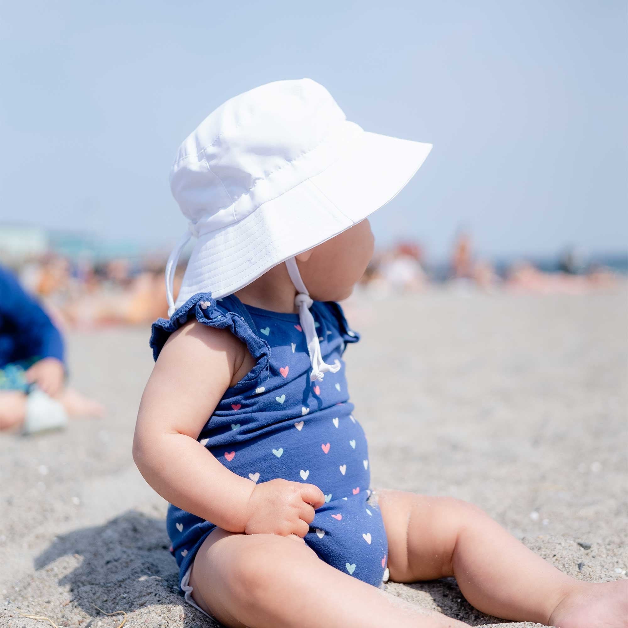 Aqua Dry Bucket Hat - White