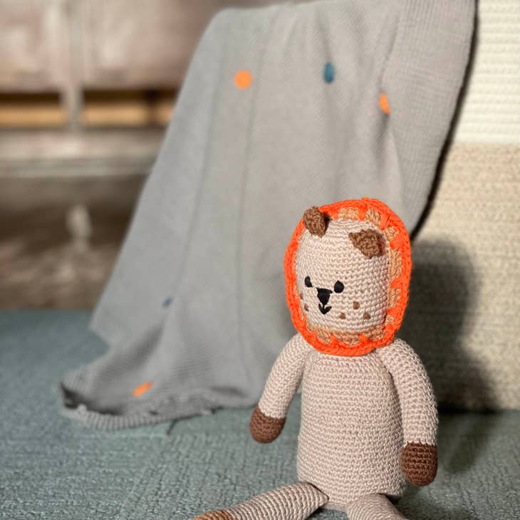 Organic Lion Rattle