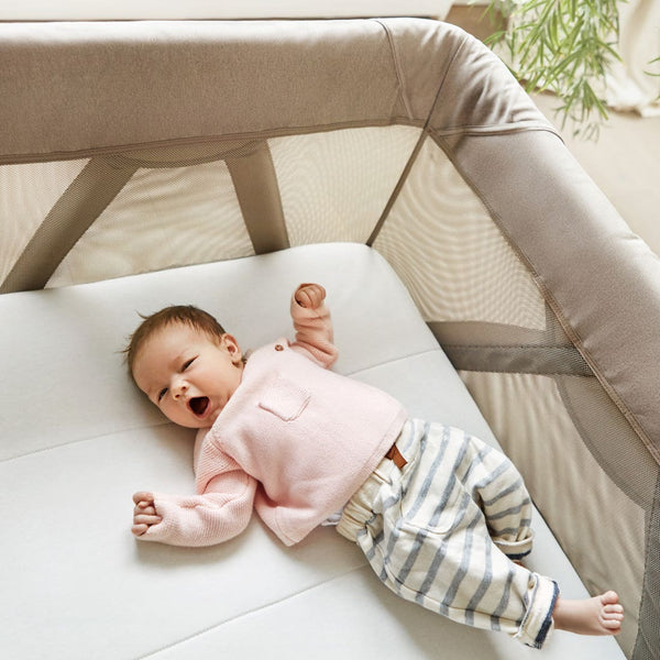 Sena Aire with Zip-Off Bassinet - Hazelwood
