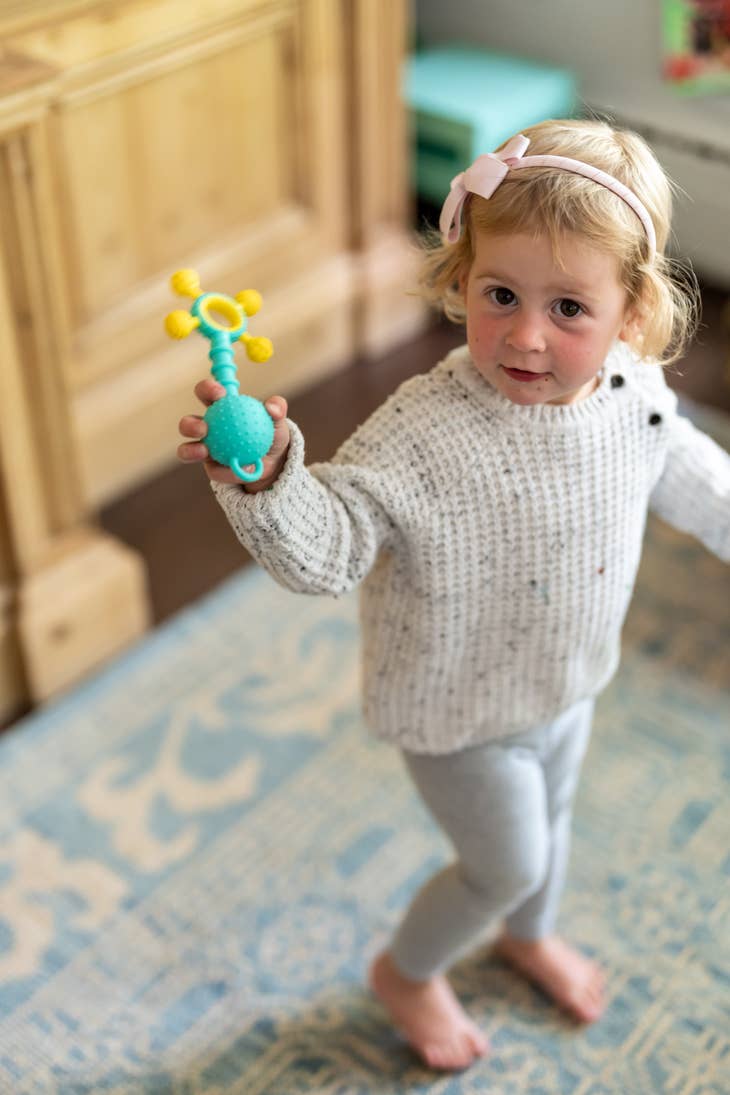 Gumlii - Sensory Teether + Rattle