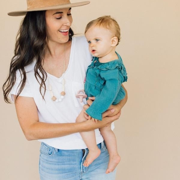 The Sienna Teething Necklace - Moonstone