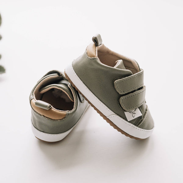 Casual Low Top with Anti-Slip Sole - Army Green