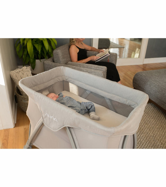 Nuna COVE Aire Go Playard - Frost